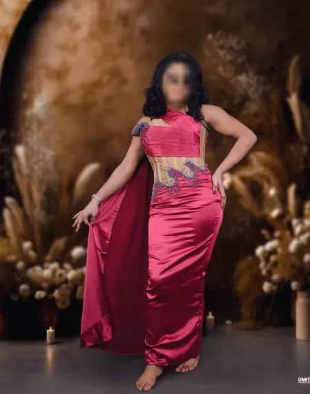Ivana, 29