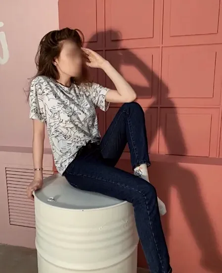 Lena, 21