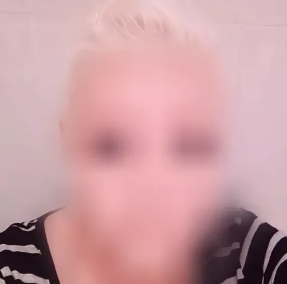 Merve, 39