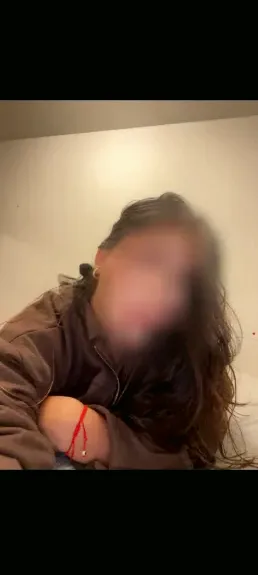 Zeynep, 24